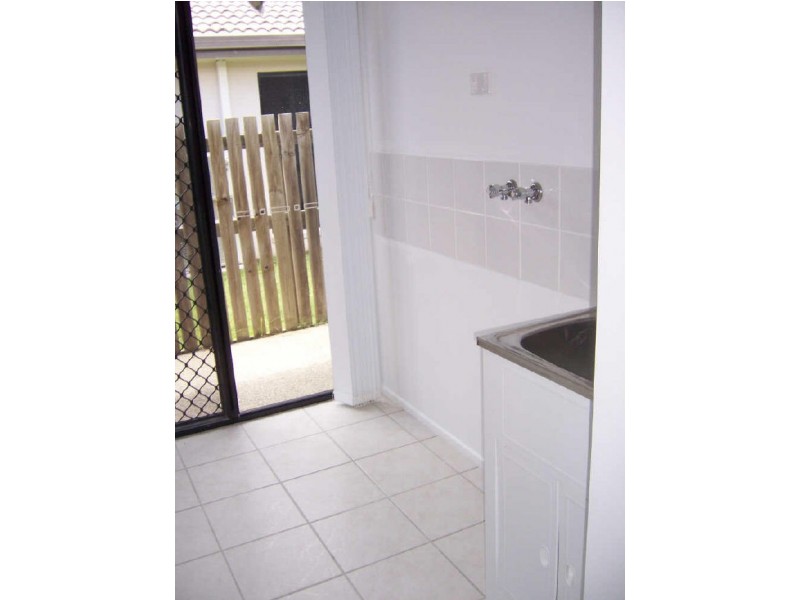 1 Antonia Court, Glenella QLD 4740