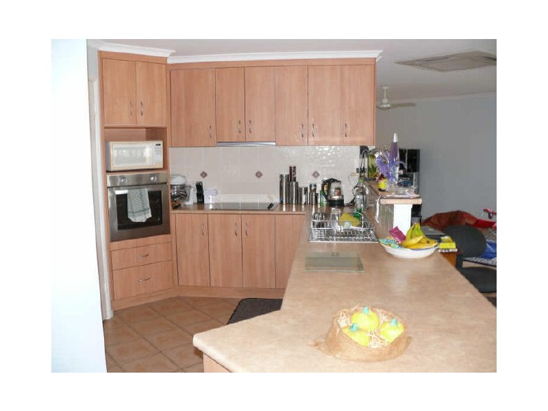 16 Gracie Court, Walkertson, Mackay QLD 4740