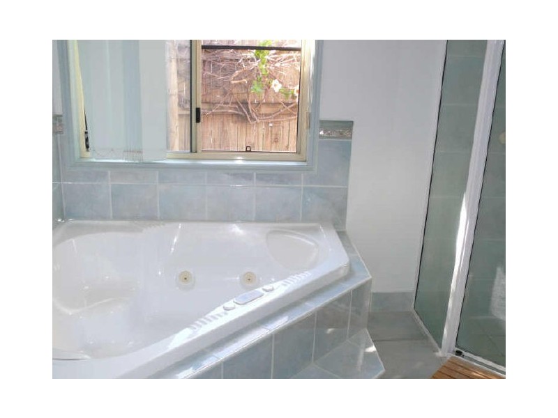 12 Muldoon Court, Eimeo QLD 4740