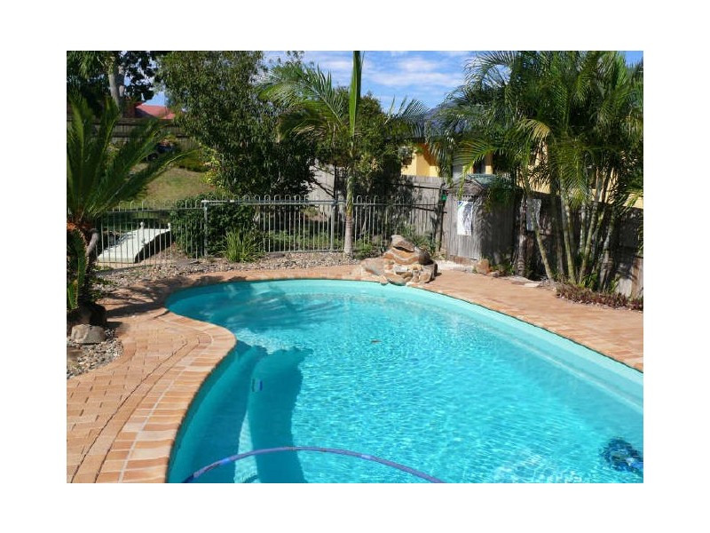 12 Muldoon Court, Eimeo QLD 4740