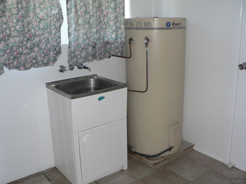 4 Mccarthy Street, Hay Point QLD 4740