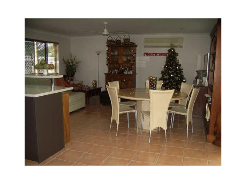 12 Victor Avanue, Glenella QLD 4740