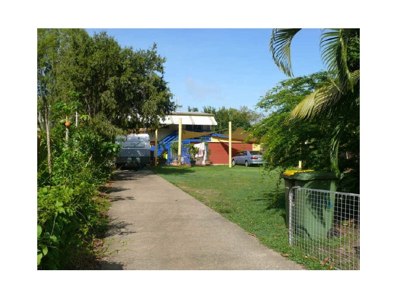 84 Waverley Street, Bucasia QLD 4750