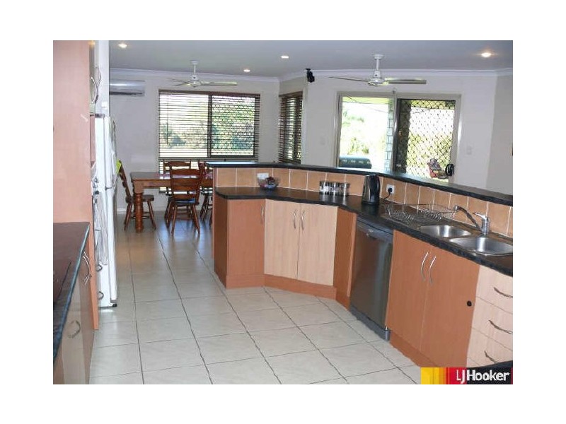 4 Antonia Court, Glenella QLD 4740