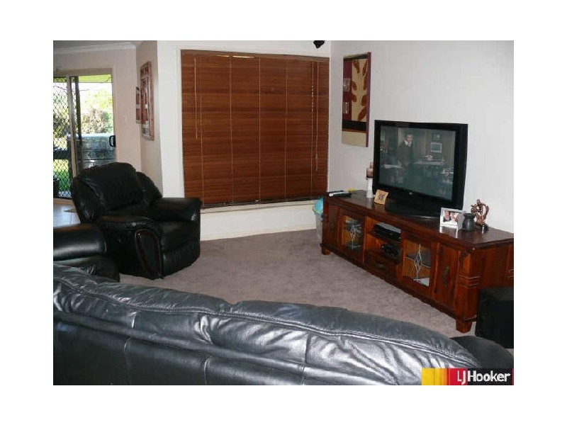 4 Antonia Court, Glenella QLD 4740