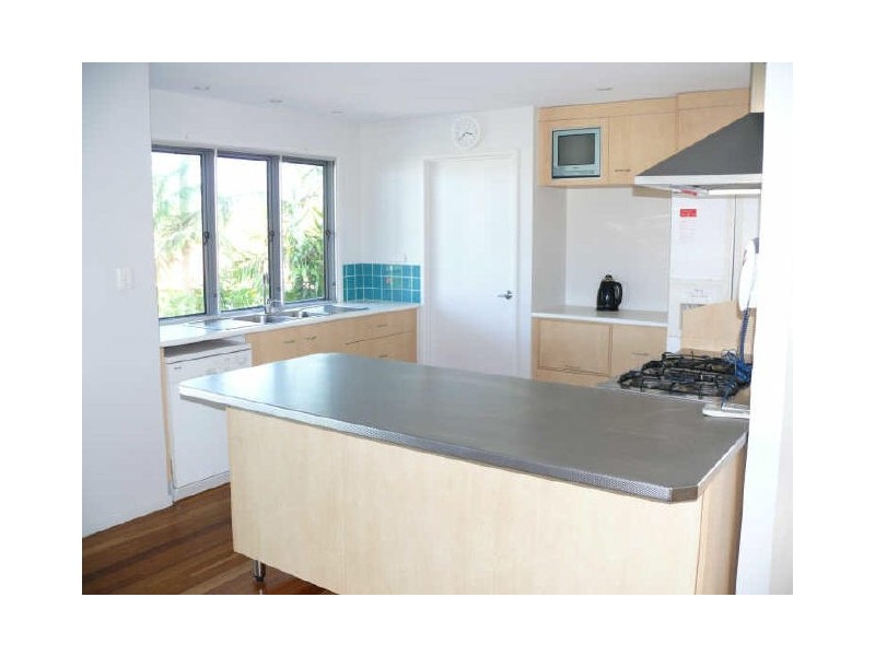 8 Abalone Court, Mackay QLD 4740