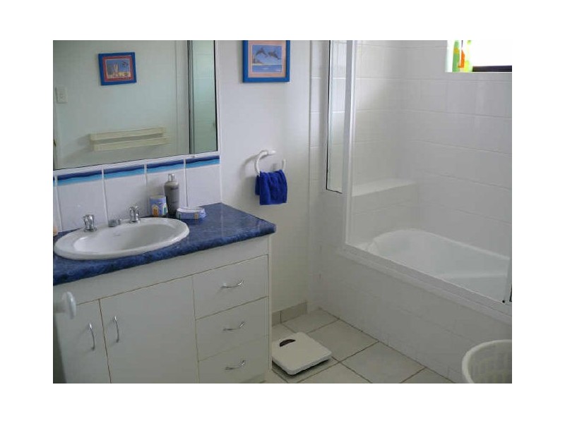 11 The Quarterdeck, Blacks Beach QLD 4740