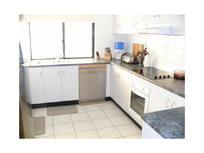 11 The Quarterdeck, Blacks Beach QLD 4740