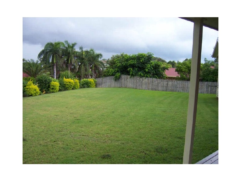 3 Panorama Court, Rural View QLD 4740