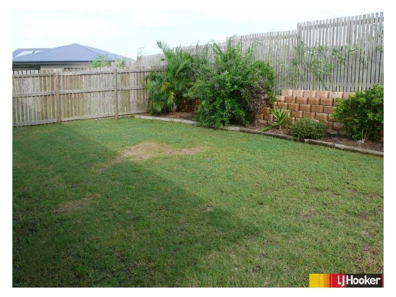7 Lance Street, Bucasia QLD 4750