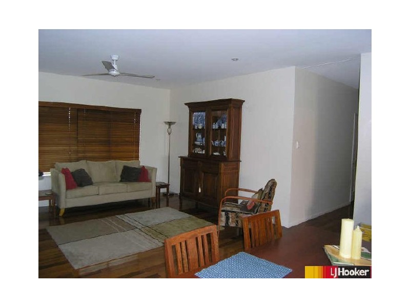 8 Sturt Street, Mackay QLD 4740