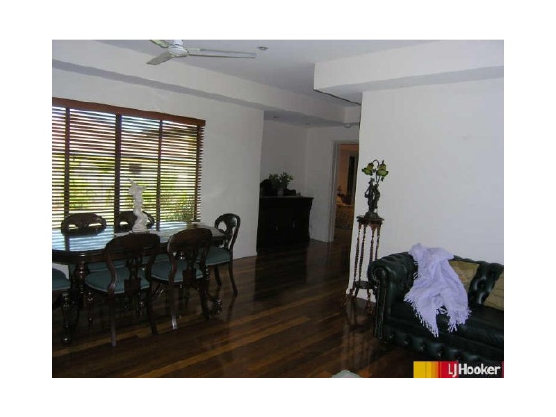 8 Sturt Street, Mackay QLD 4740