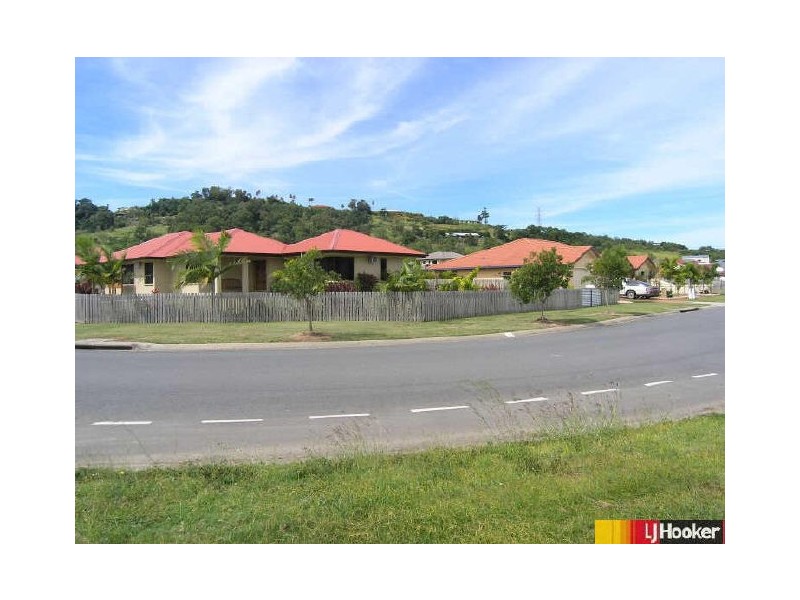 8 Sturt Street, Mackay QLD 4740