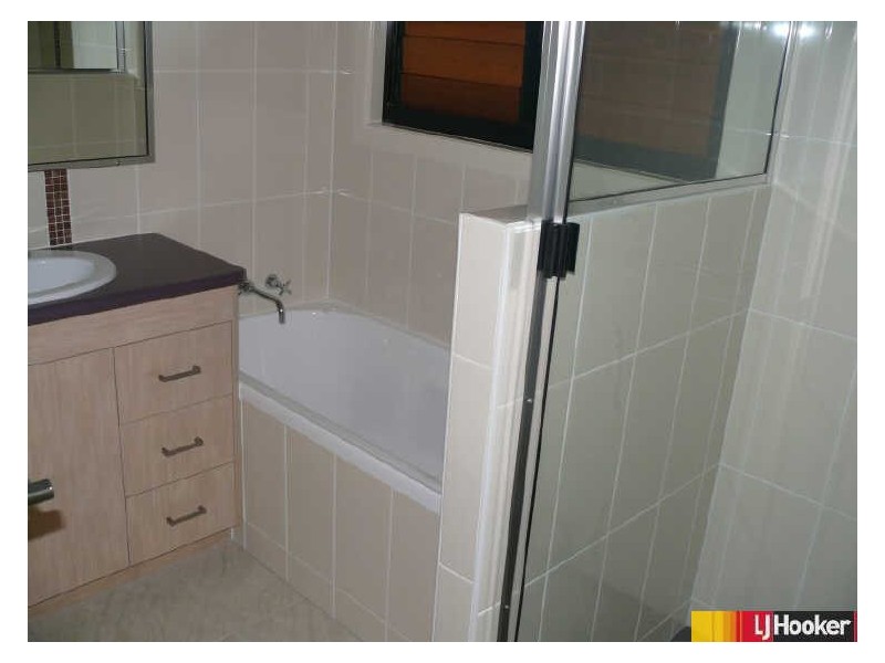 52 Village Circuit, Eimeo QLD 4740