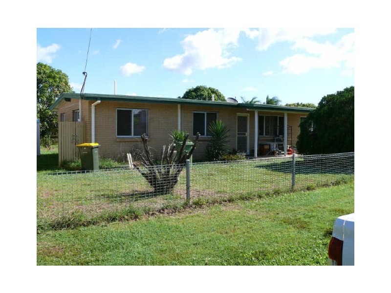19 Dennis Street, West Mackay QLD 4740