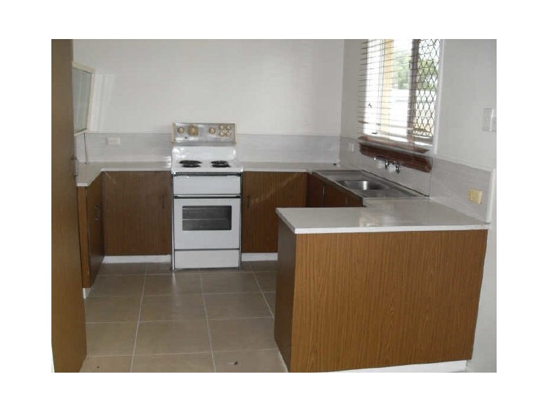 19 Dennis Street, West Mackay QLD 4740