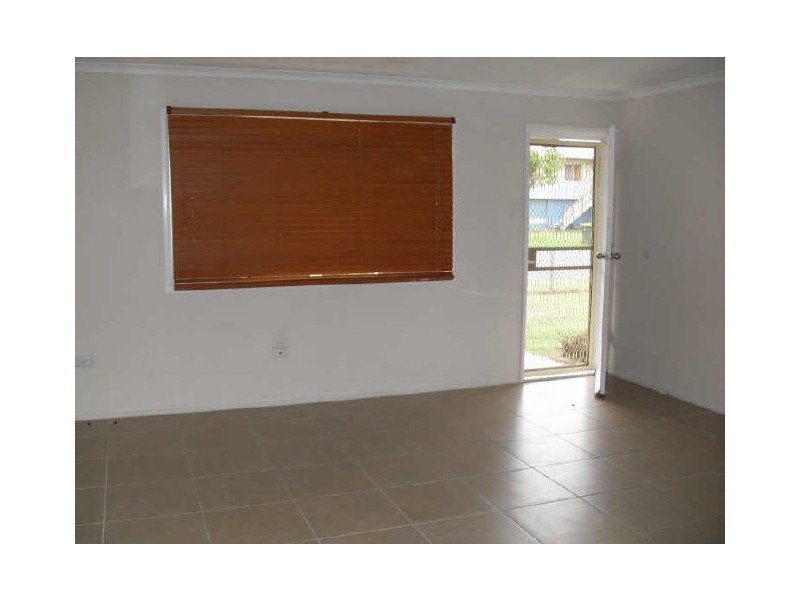 19 Dennis Street, West Mackay QLD 4740