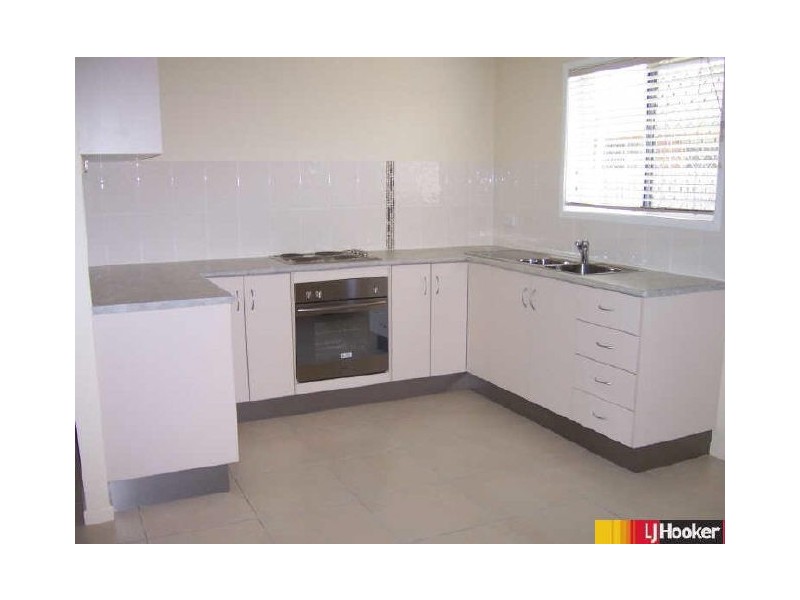 4/10 Ready Street, Mackay QLD 4740