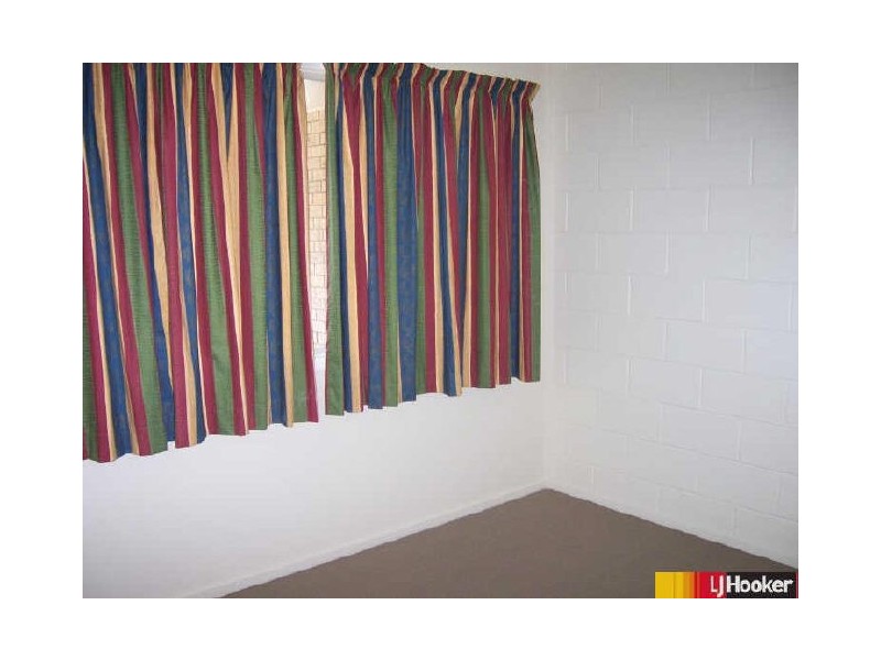 4/10 Ready Street, Mackay QLD 4740