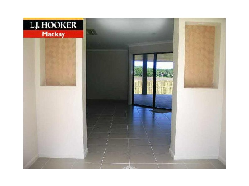 50 Cinnamon Drive, Glenella QLD 4740