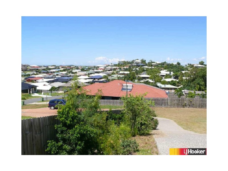32 Mulchay Crescent, Eimeo QLD 4740