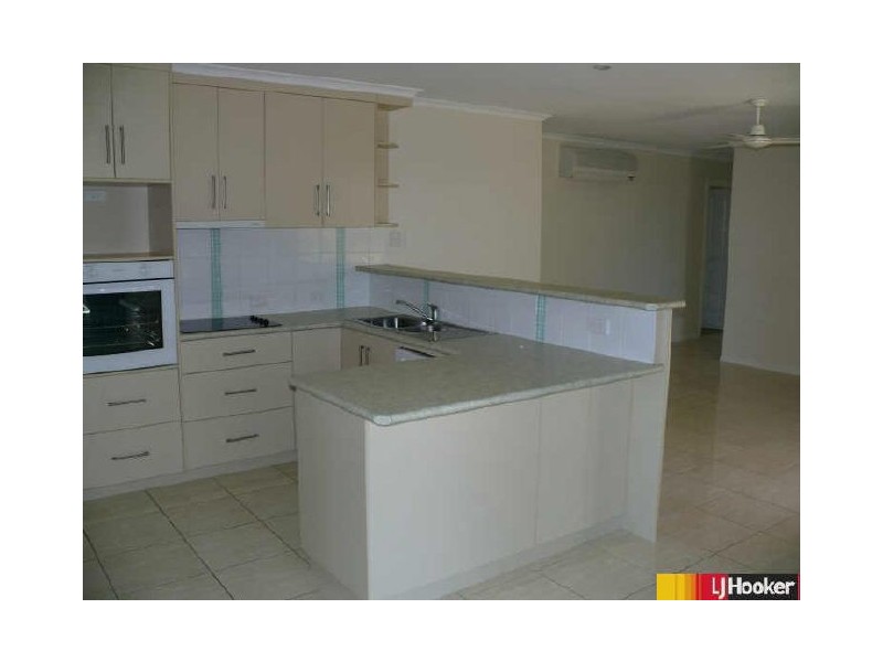 32 Mulchay Crescent, Eimeo QLD 4740