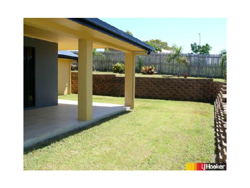 32 Mulchay Crescent, Eimeo QLD 4740