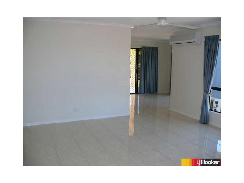 32 Mulchay Crescent, Eimeo QLD 4740