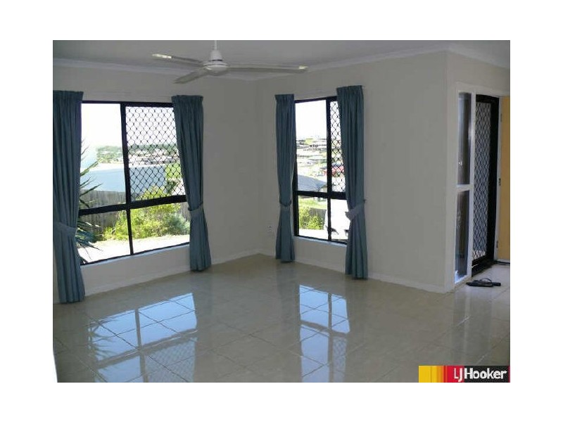 32 Mulchay Crescent, Eimeo QLD 4740