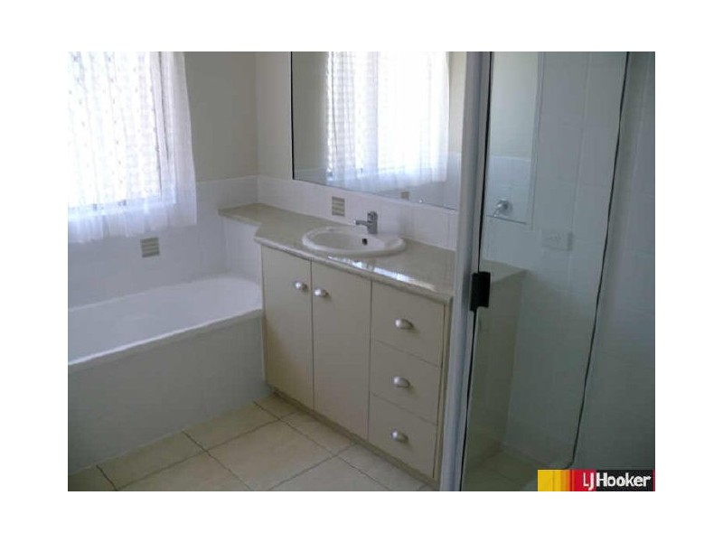 32 Mulchay Crescent, Eimeo QLD 4740