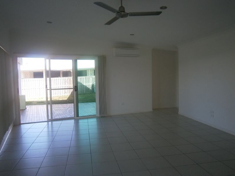 50 Village Circuit, Eimeo QLD 4740