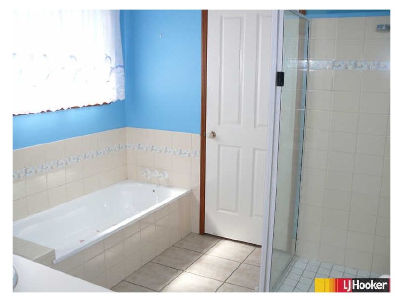 5 Kidston Avenue, Rural View QLD 4740