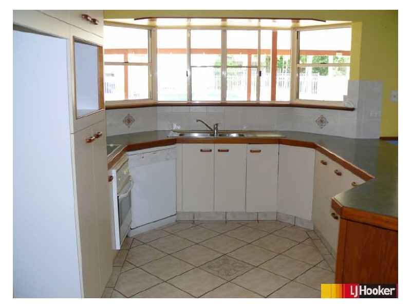 5 Kidston Avenue, Rural View QLD 4740