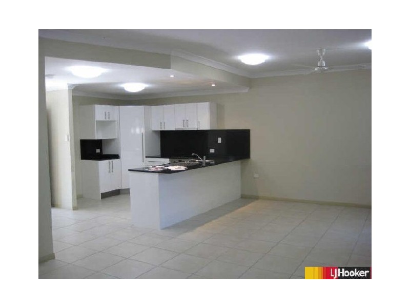 10/8 Admiral Drive, Dolphin Heads QLD 4740