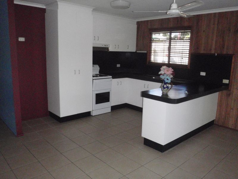 16 Linda Street, Bucasia QLD 4750