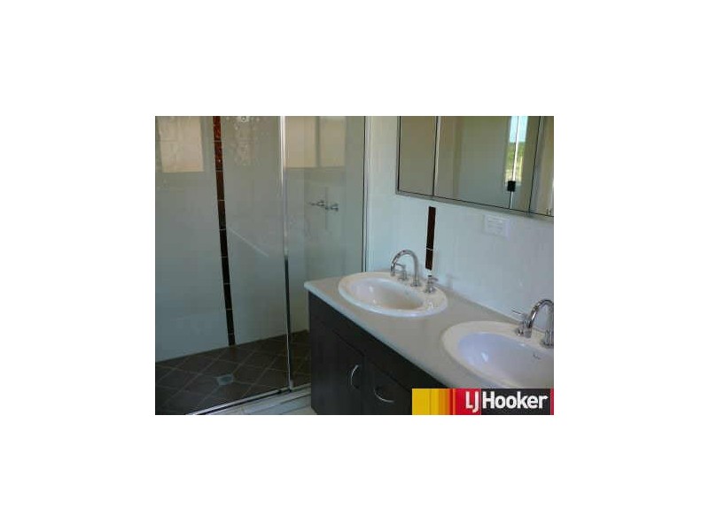 16 Village Circuit, Eimeo QLD 4740