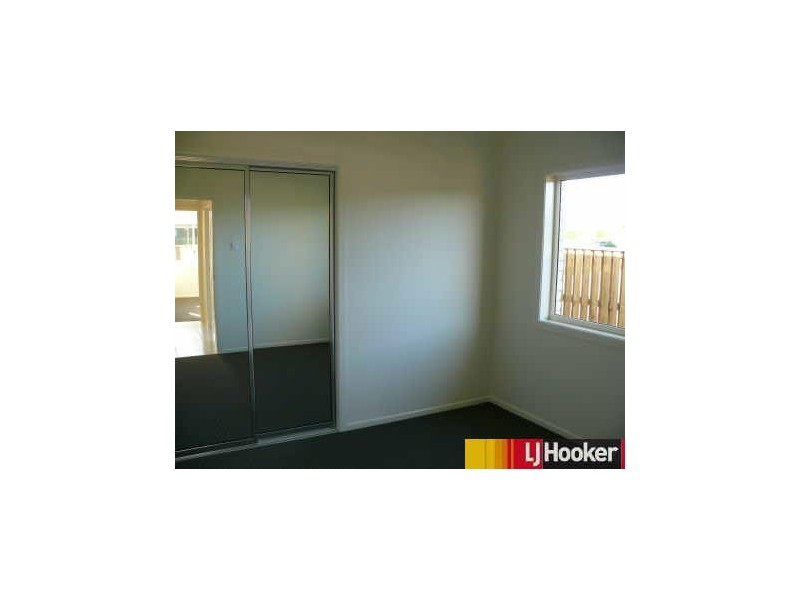 16 Village Circuit, Eimeo QLD 4740