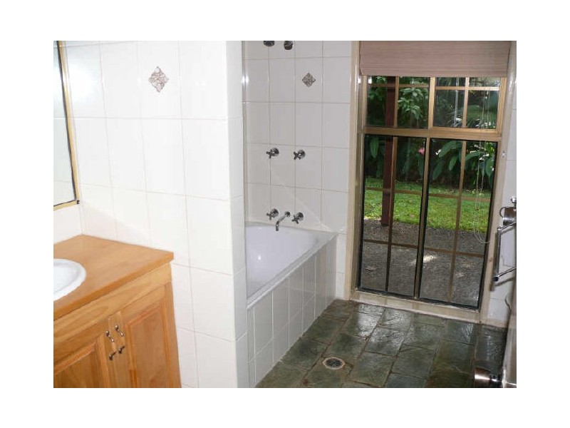 118 Shoal Point Road, Shoal Point QLD 4750