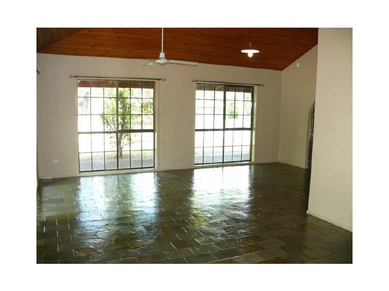 118 Shoal Point Road, Shoal Point QLD 4750