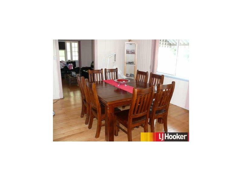 16 Leslie Street,, Sarina QLD 4737