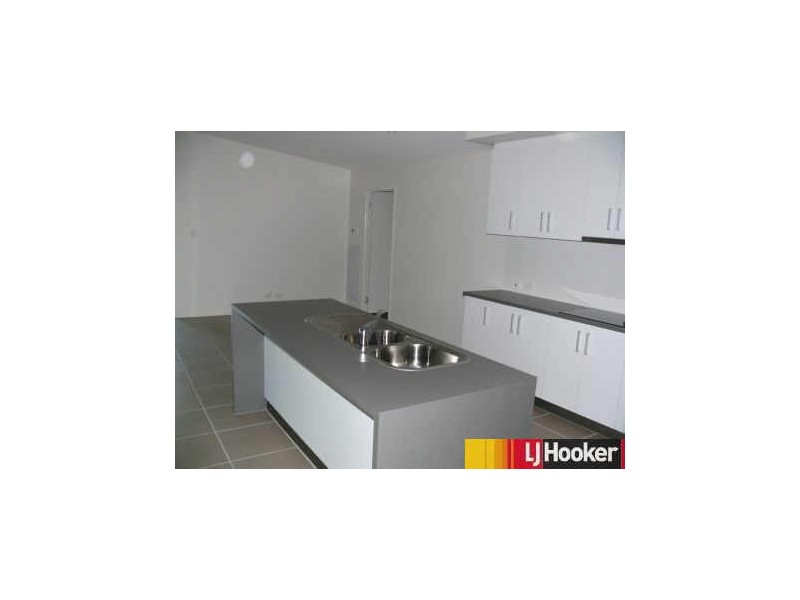 11 Vesta Lane, Mackay QLD 4740