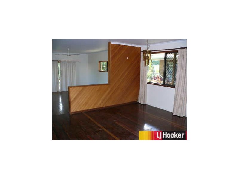 9 Kinnon Street, Glenella QLD 4740