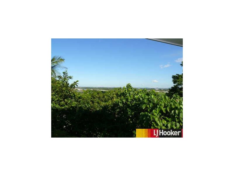 9 Kinnon Street, Glenella QLD 4740