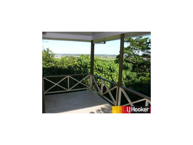 9 Kinnon Street, Glenella QLD 4740