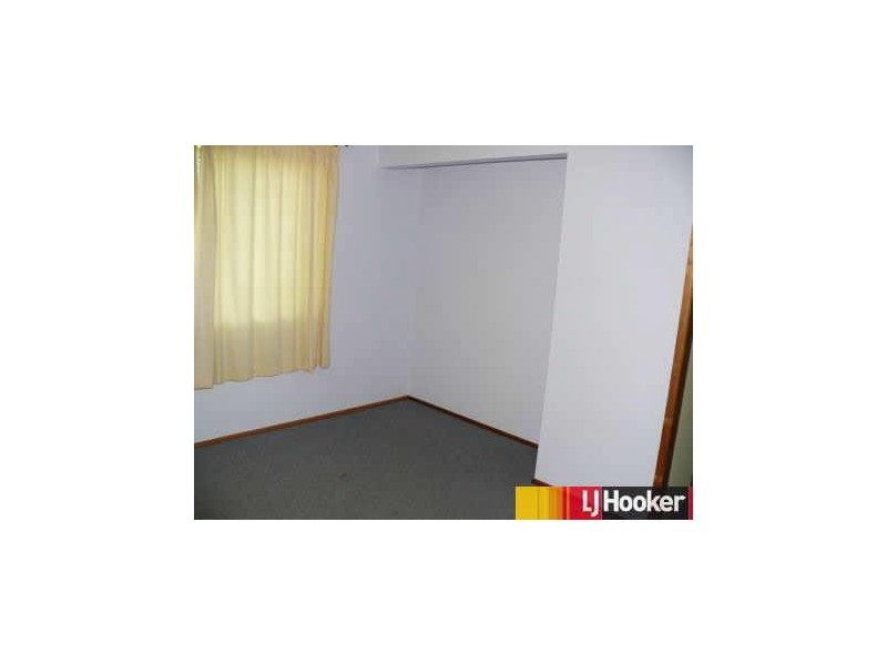 9 Kinnon Street, Glenella QLD 4740