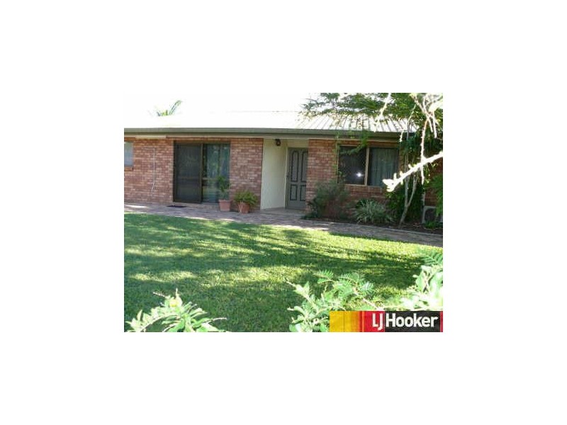 9 Kinnon Street, Glenella QLD 4740