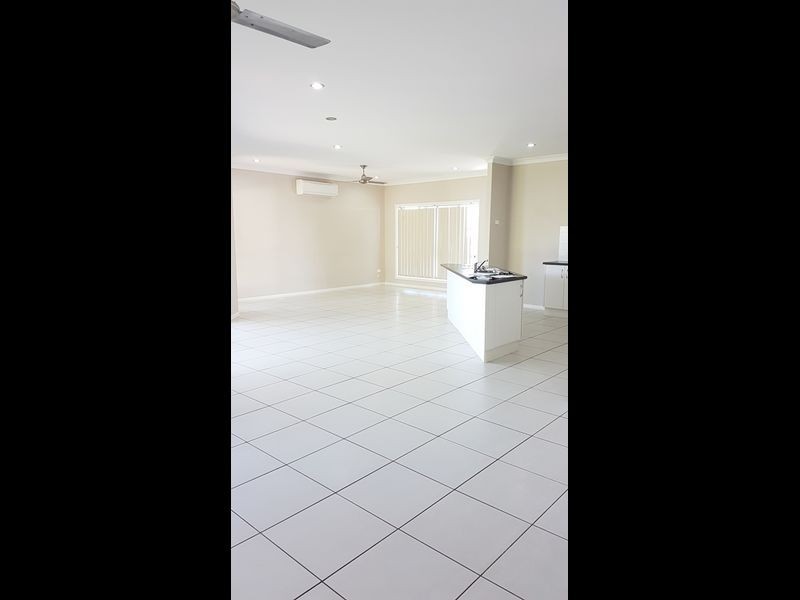 22 Village Circuit, Eimeo QLD 4740