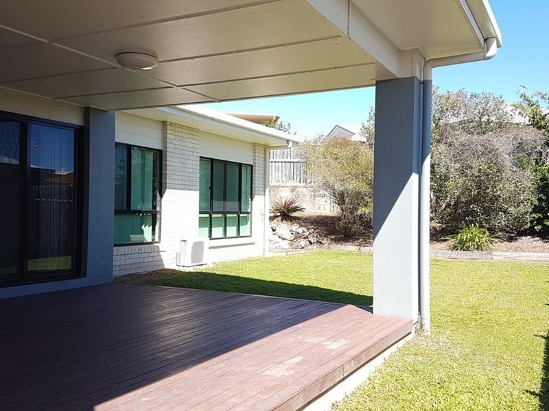 22 Village Circuit, Eimeo QLD 4740