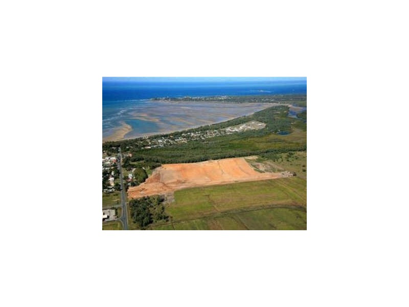 8 Coolum Court, Eimeo QLD 4740