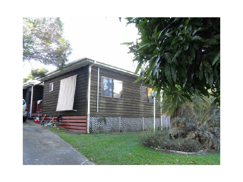 13 Hill End Road, Glenella QLD 4740